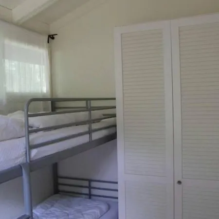 Inviting 2-bed House In Tignale Nyaraló