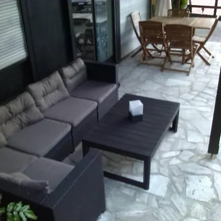 Nyaraló Inviting 2-bed House In Tignale *